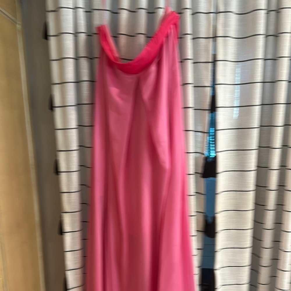 Elegant Pink Maxi Dress